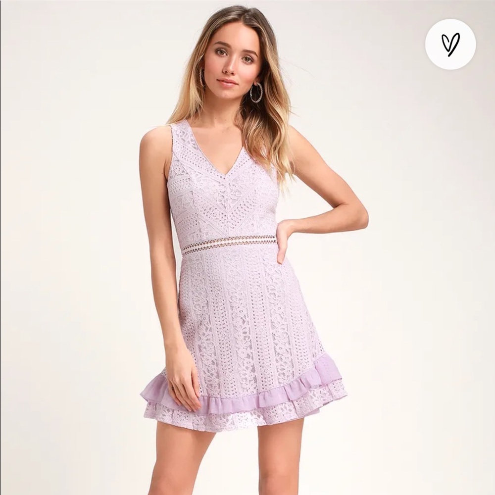 LIKE NEW Lulu’s lavender lace ruffle dress